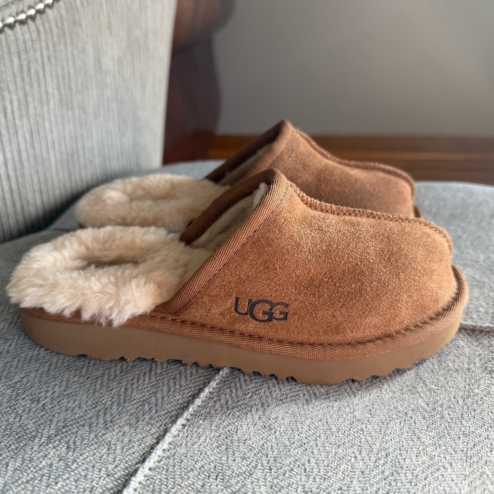 UGG Keegan Slipper